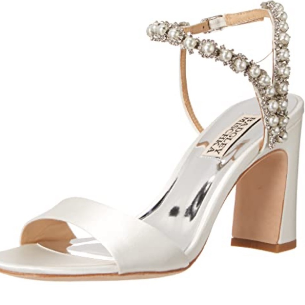 Badgley Mischka Korina Heels White Satin Bridal Wedding US  9.5 New in Box